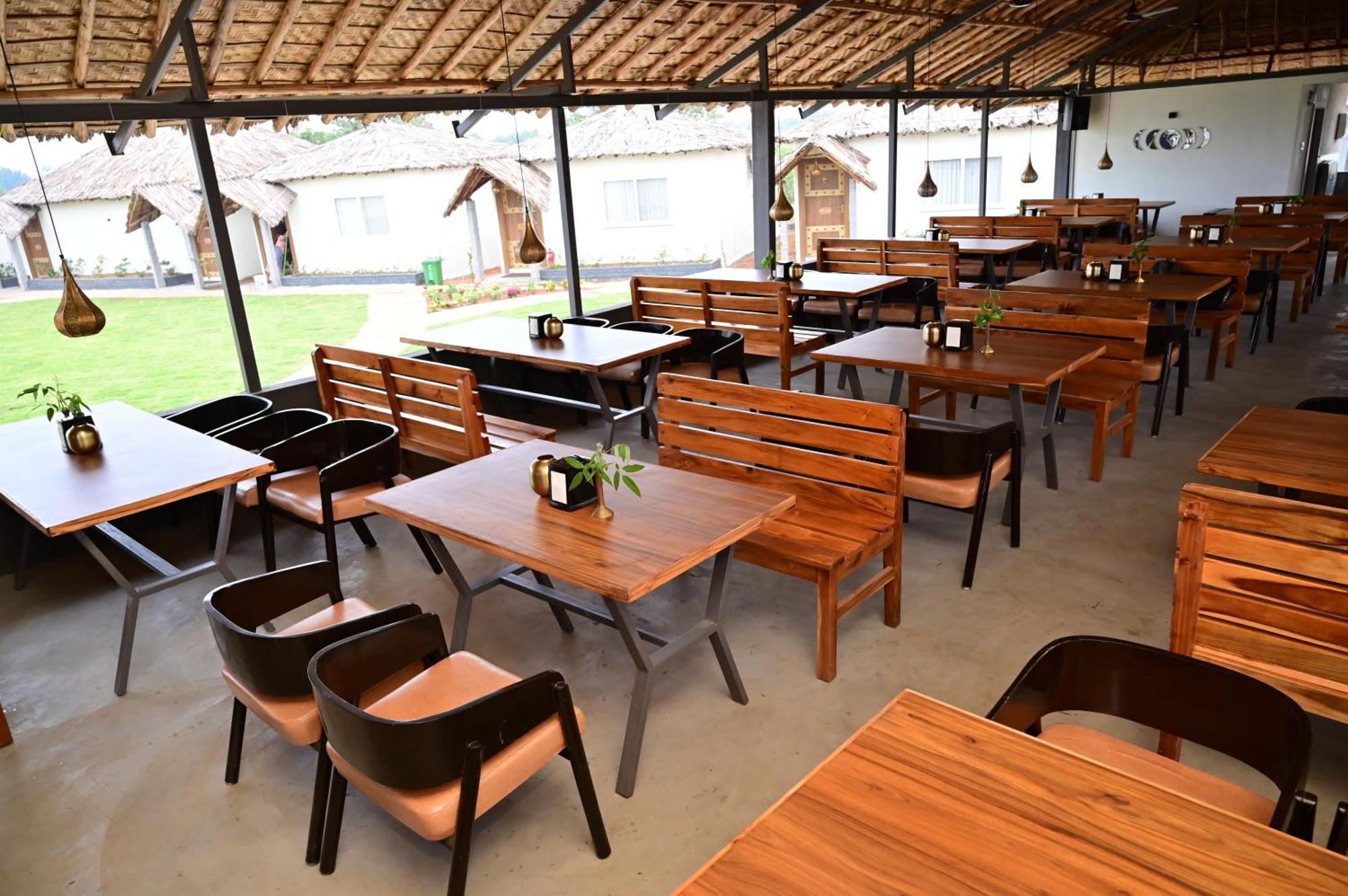 The Hampi Cafe Otel Dış mekan fotoğraf
