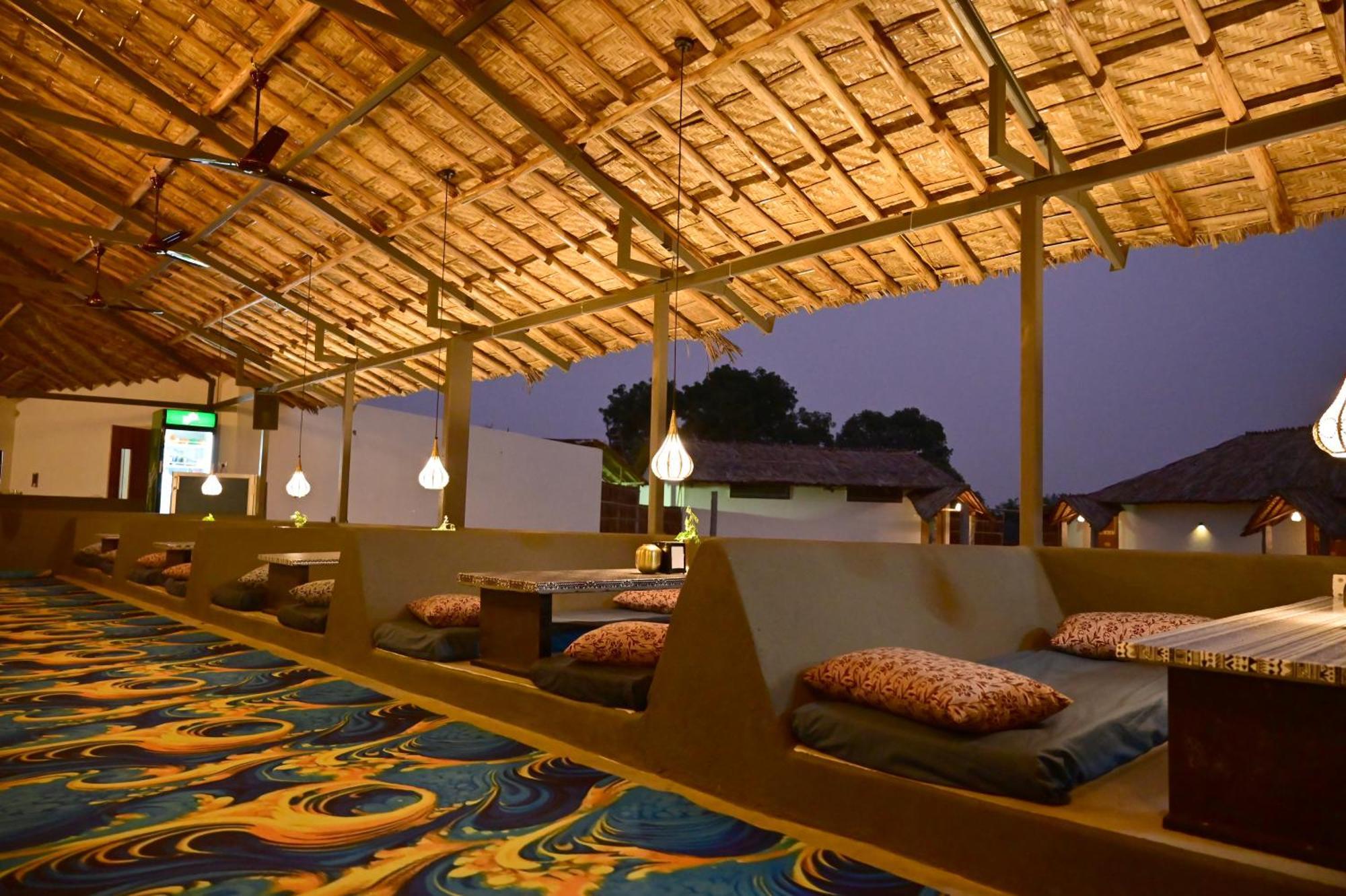 The Hampi Cafe Otel Dış mekan fotoğraf