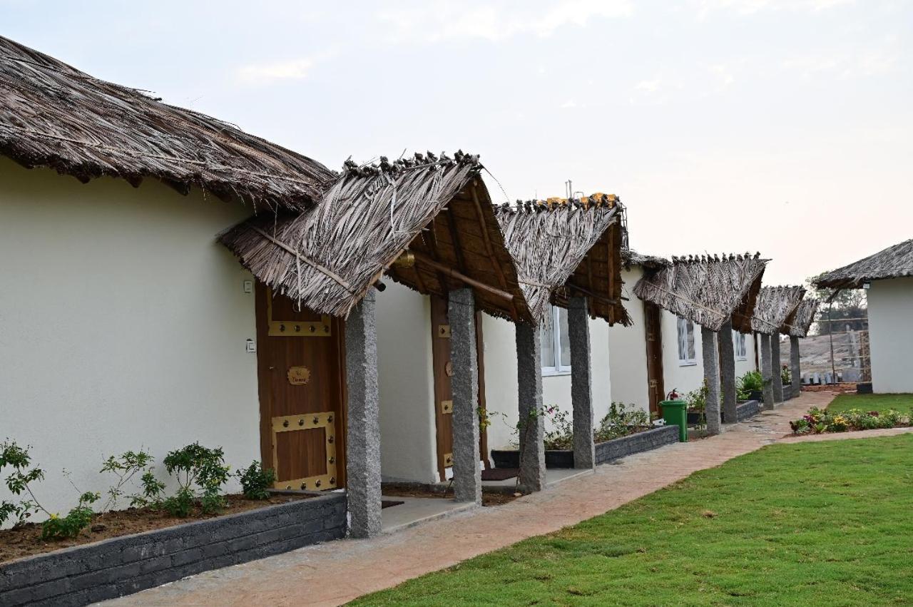 The Hampi Cafe Otel Dış mekan fotoğraf